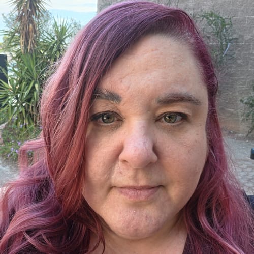 Headshot of Robyn Alliah, LPCC