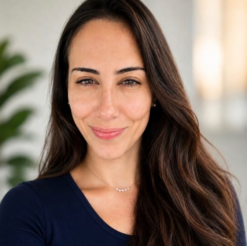 Headshot of Alexandra Moradians, LMFT