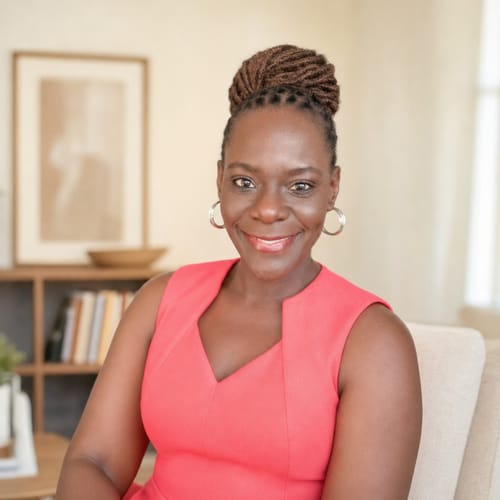 Headshot of Shantelle Moxie, LCSW