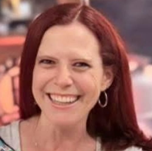 Headshot of Mary Davis, LPC