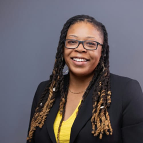 Headshot of TaShara Jones, LPC