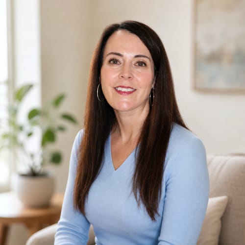 Headshot of Ashley Shippey, LPC