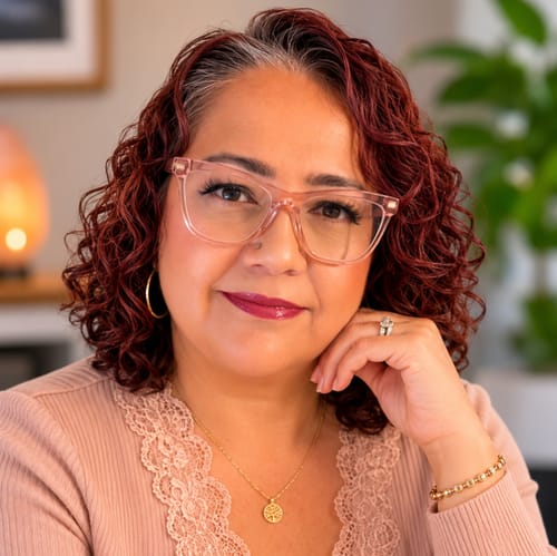Headshot of Lenda Martinez, LPC