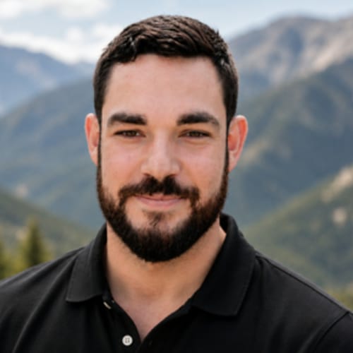 Headshot of Christopher Kandel, LISW