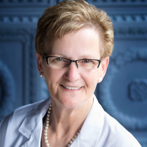 Headshot of Lynn Murphy, LISW