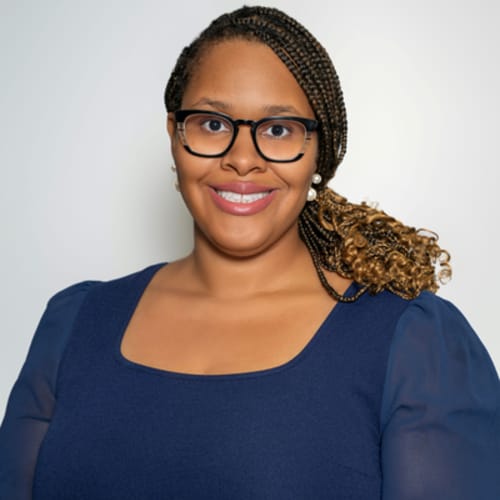 Headshot of Kenyatta Lewis, LCSW