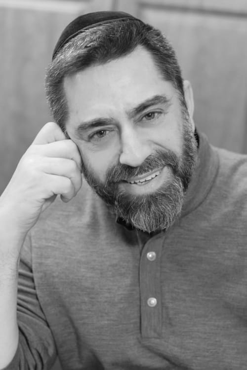 Headshot of Andrew Kaplan, LMFT