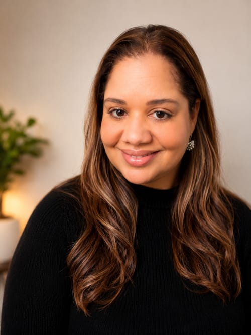 Headshot of Julissa Aquan, LCSW