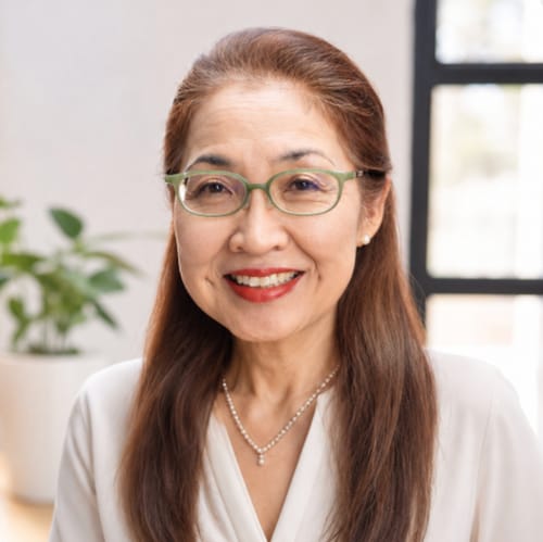 Headshot of Michiko Yamaguchi, LCSW