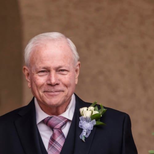 Headshot of Mark Lutz, LPC