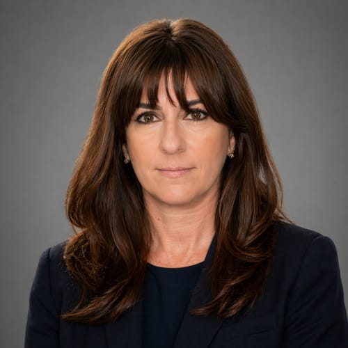 Headshot of Sima Braude, LCSW