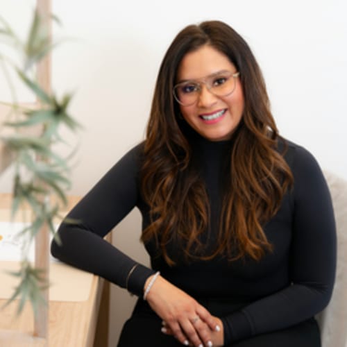 Headshot of Dina Araujo, LPC