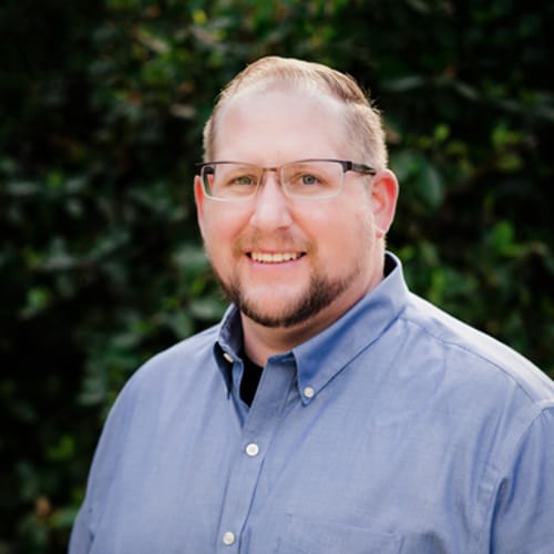 Headshot of Steven Estes, LMFT