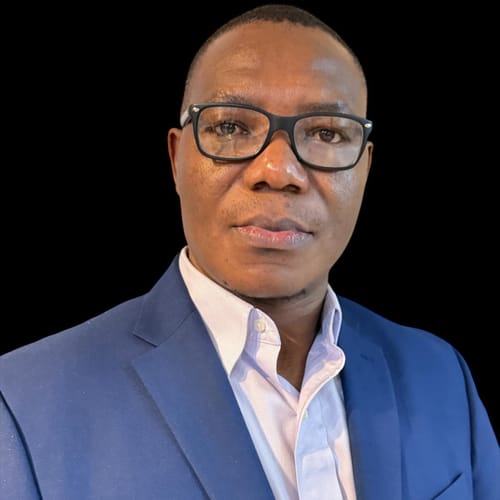 Headshot of Geoffrey Agwata, APRN_CNP