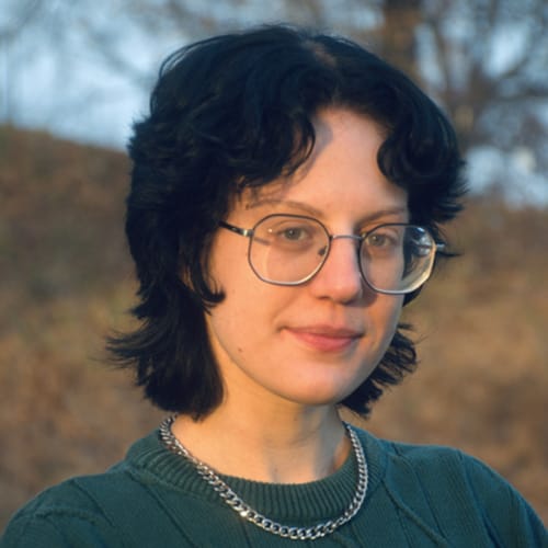 Headshot of Emmin Bickford, LCSW