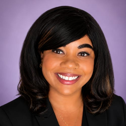 Headshot of Chelsea Holmes, LPC