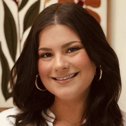 Headshot of Melissa Lee Alcaide, LCSW