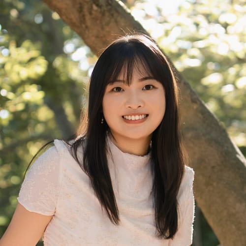Headshot of Faye Zhang, LMHC