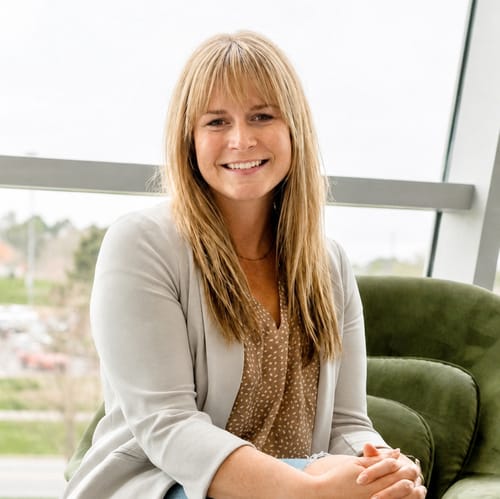 Headshot of Jen Conyac, LPC