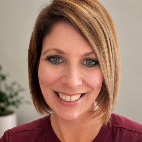 Headshot of Erin Pinegar, LPC