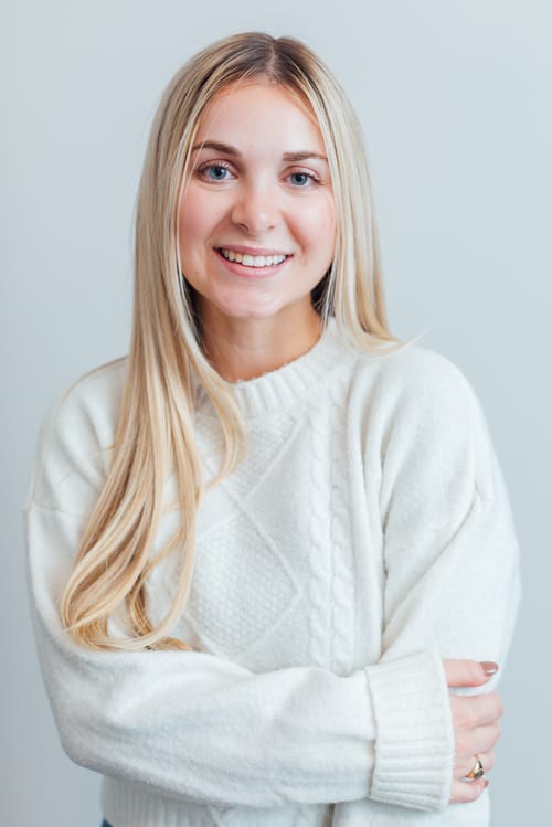 Headshot of Hannah Thiessen, LCSW_C