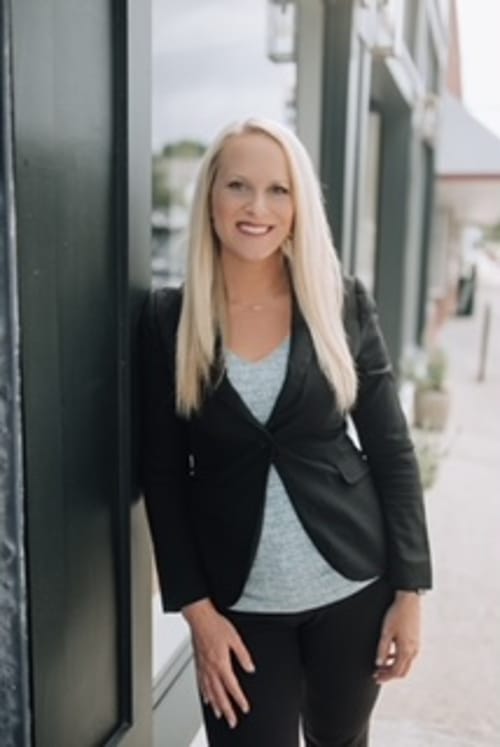 Headshot of Kimberly Simmons, LMHC
