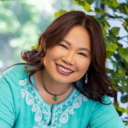 Headshot of Huiling Pritchett, LPC