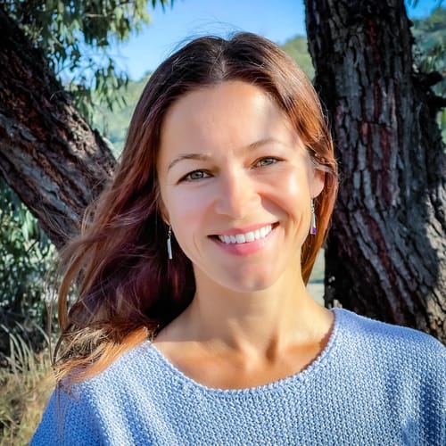 Headshot of Veronika Castillo, PSYCHOLOGIST_OUT_OF_STATE