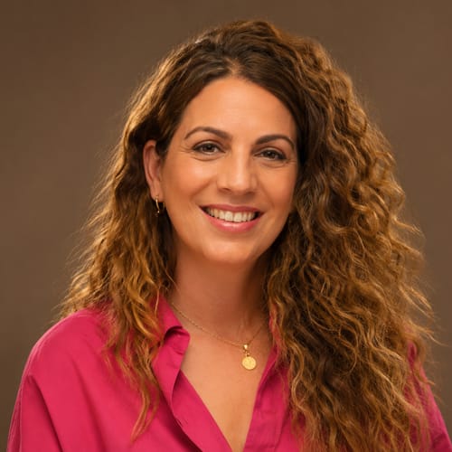 Headshot of Laura Caballero Carrasco, LMHC