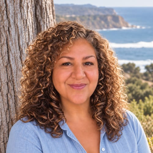 Headshot of Susan Pelletier, LMFT