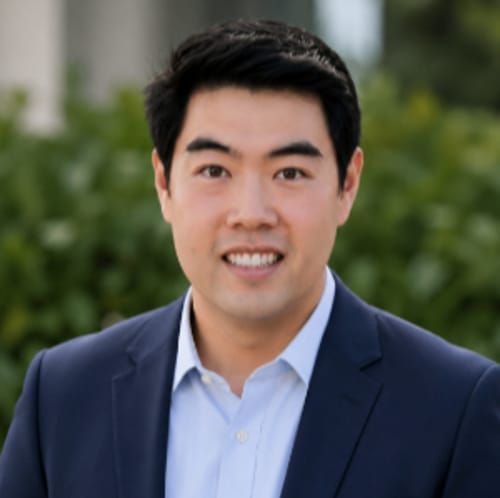 Headshot of David Guo, APRN