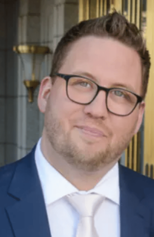 Headshot of Andrew Dupuis, LMFT