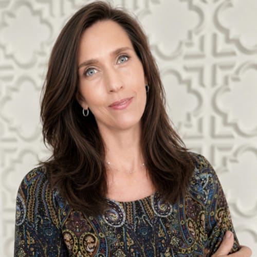 Headshot of Linda Paterson, PSYCHOLOGIST