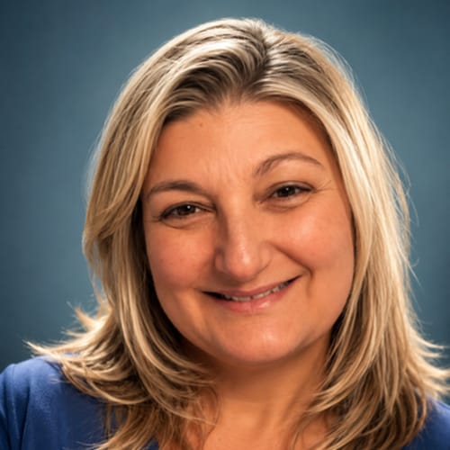 Headshot of Arianne Shapiro, APN