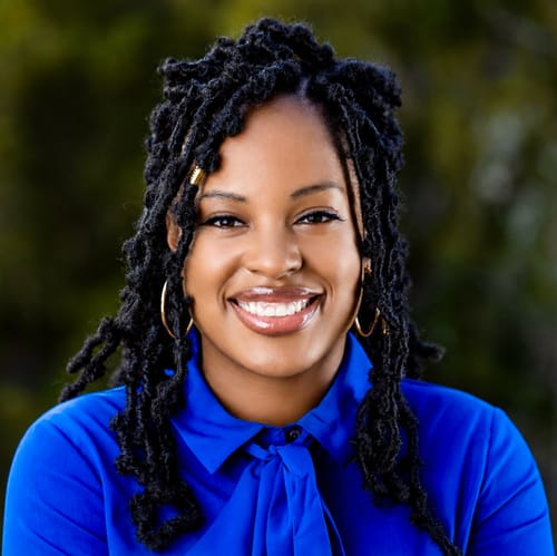 Headshot of Taniesha Horton, LCSW