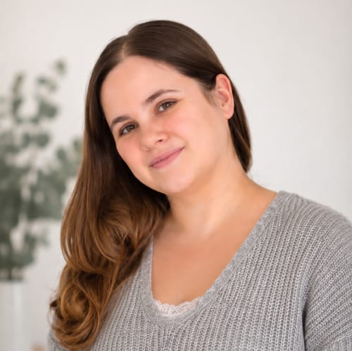 Headshot of Madyson Weinmann, LCSW