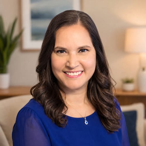Headshot of Liliana Garza, LPC