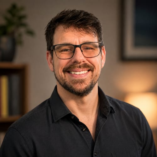 Headshot of Christopher Timms, LPC