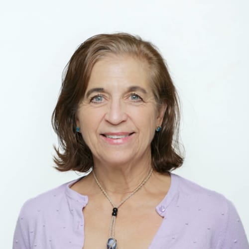 Headshot of Lynn Steinhart, LMHC