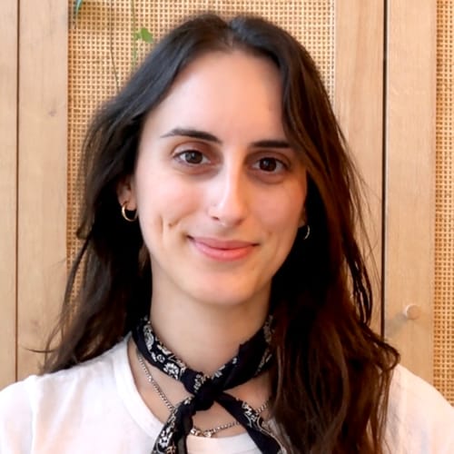 Headshot of Victoria Licandro, LCSW