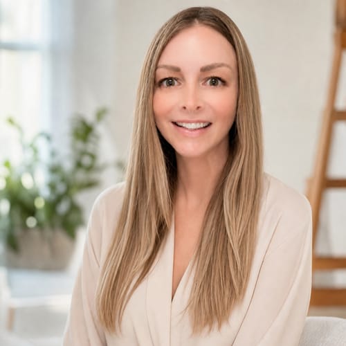Headshot of Gabrielle Aslanian, LPC