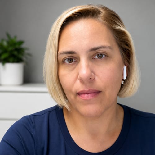 Headshot of Alina Zorina, LCSW