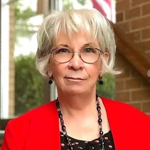 Headshot of Phyllis Lonneman, LPCC