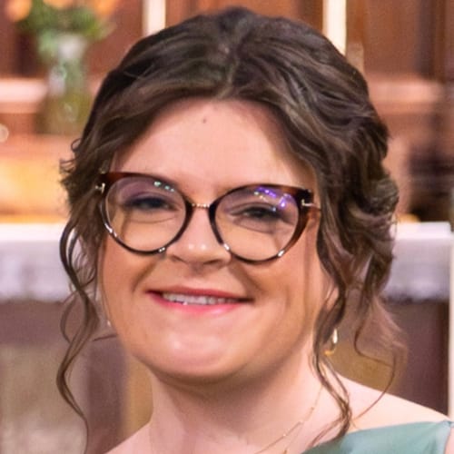 Headshot of Katie Connolly, LICSW