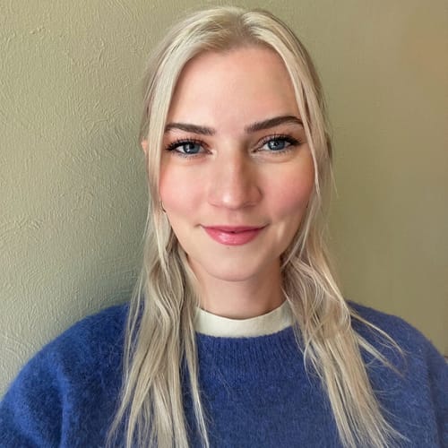 Headshot of Carolyn Bolling, LPC
