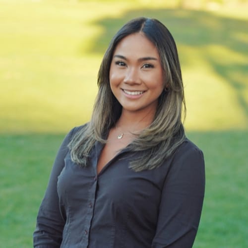 Headshot of Jenny Seradilla, LMFT