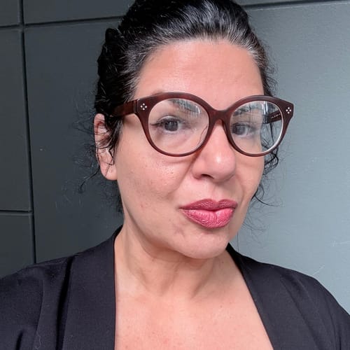 Headshot of Yenisbel Rodriguez, LCSW