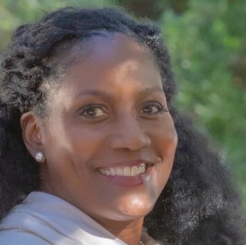 Headshot of Faith McCrone-Royal, LPC