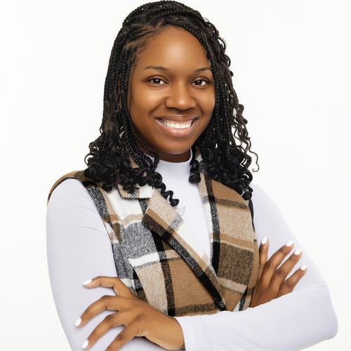 Headshot of Carrie Harris, LPC