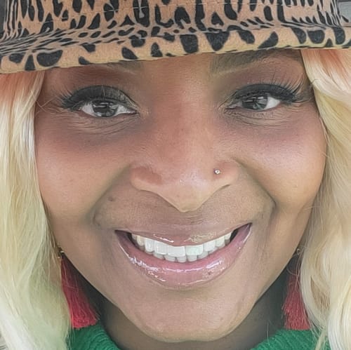 Headshot of Yolanda Adams, LCSW